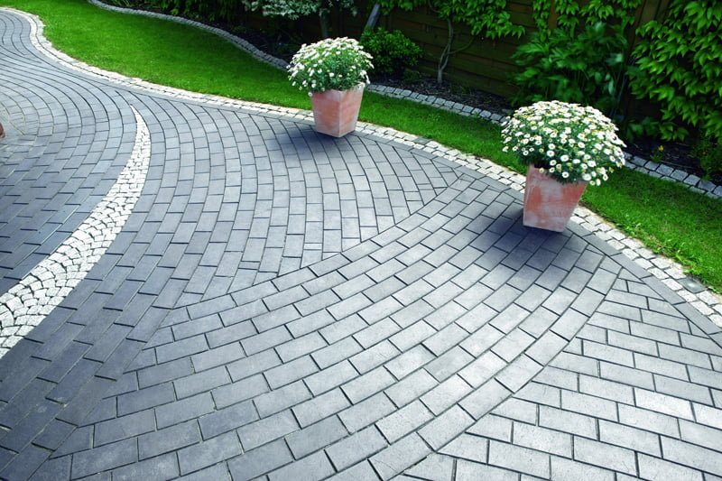 bruga ieklasana riga 1 - Aluzinc, metāla logi, metāla sētas, metāla vārti, bīdāmie vārti Rīgā bruga ieklasana riga 1