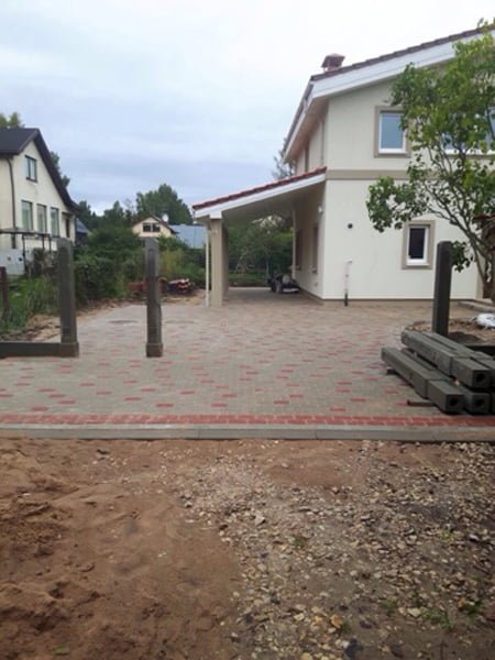 bruga ieklasana riga 7 - Aluzinc, metāla logi, metāla sētas, metāla vārti, bīdāmie vārti Rīgā bruga ieklasana riga 7