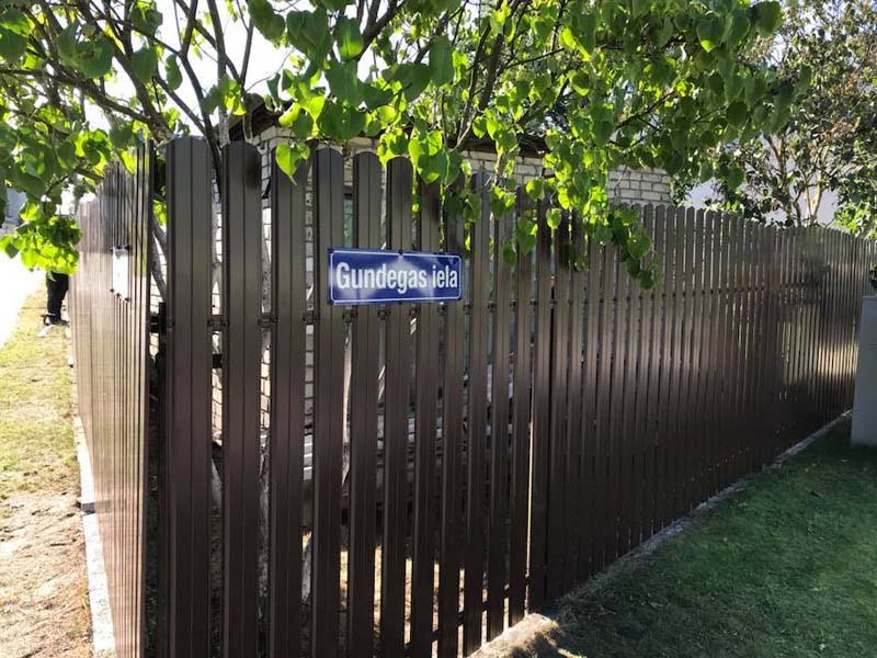 Aluzinc zogi staketa zogi Riga Latvija uzstadisana 35 - Aluzinc, metāla logi, metāla sētas, metāla vārti, bīdāmie vārti Rīgā Aluzinc zogi staketa zogi Riga Latvija uzstadisana 35 - Aluzinc, metāla logi, metāla sētas, metāla vārti, bīdāmie vārti Rīgā