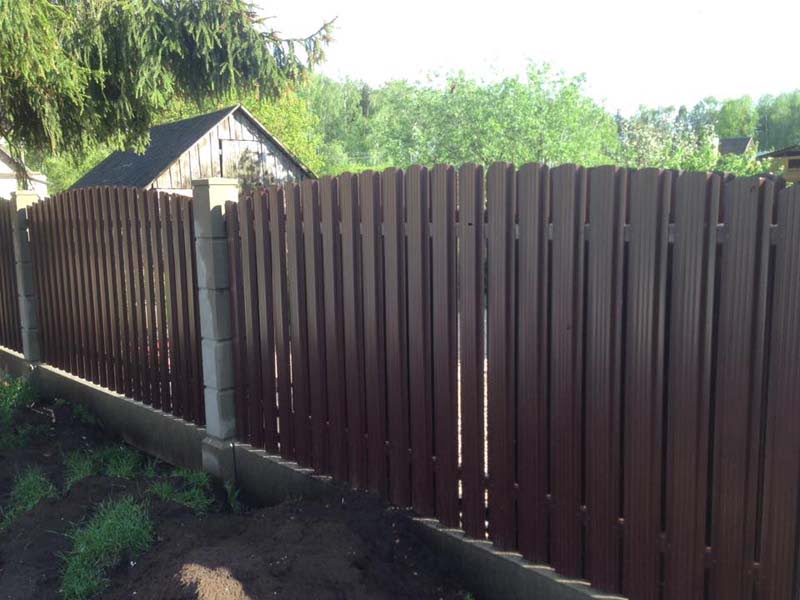 Aluzinc zogi staketa zogi Riga Latvija uzstadisana 3 1 - Aluzinc, metāla logi, metāla sētas, metāla vārti, bīdāmie vārti Rīgā Aluzinc zogi staketa zogi Riga Latvija uzstadisana 3 1