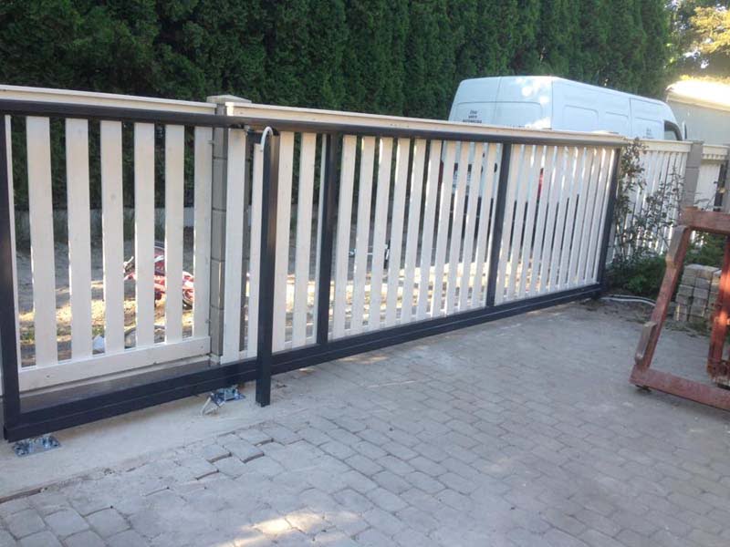 Koka zogi uzstadisana razosana Riga Latvija 32 - Aluzinc, metāla logi, metāla sētas, metāla vārti, bīdāmie vārti Rīgā Koka zogi uzstadisana razosana Riga Latvija 32 - Aluzinc, metāla logi, metāla sētas, metāla vārti, bīdāmie vārti Rīgā