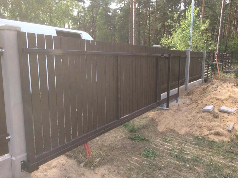 Koka zogi uzstadisana razosana Riga Latvija 36 - Aluzinc, metāla logi, metāla sētas, metāla vārti, bīdāmie vārti Rīgā Koka zogi uzstadisana razosana Riga Latvija 36 - Aluzinc, metāla logi, metāla sētas, metāla vārti, bīdāmie vārti Rīgā