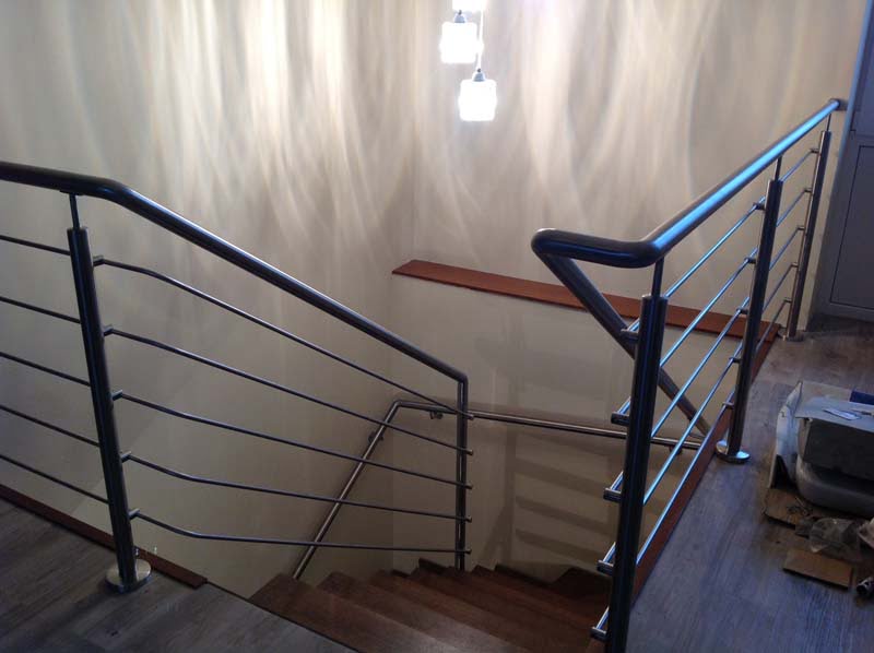 NERUSEJOSA TERAUDA MARGAS UZSTADISANA RIGA LATVIJA 25 - Aluzinc, metāla logi, metāla sētas, metāla vārti, bīdāmie vārti Rīgā NERUSEJOSA TERAUDA MARGAS UZSTADISANA RIGA LATVIJA 25