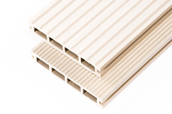 balta wpc lenta - Aluzinc, metāla logi, metāla sētas, metāla vārti, bīdāmie vārti Rīgā balta wpc lenta - Aluzinc, metāla logi, metāla sētas, metāla vārti, bīdāmie vārti Rīgā