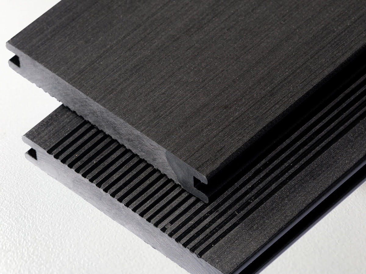 wpc lenta art 3 juoda - Aluzinc, metāla logi, metāla sētas, metāla vārti, bīdāmie vārti Rīgā wpc lenta art 3 juoda - Aluzinc, metāla logi, metāla sētas, metāla vārti, bīdāmie vārti Rīgā