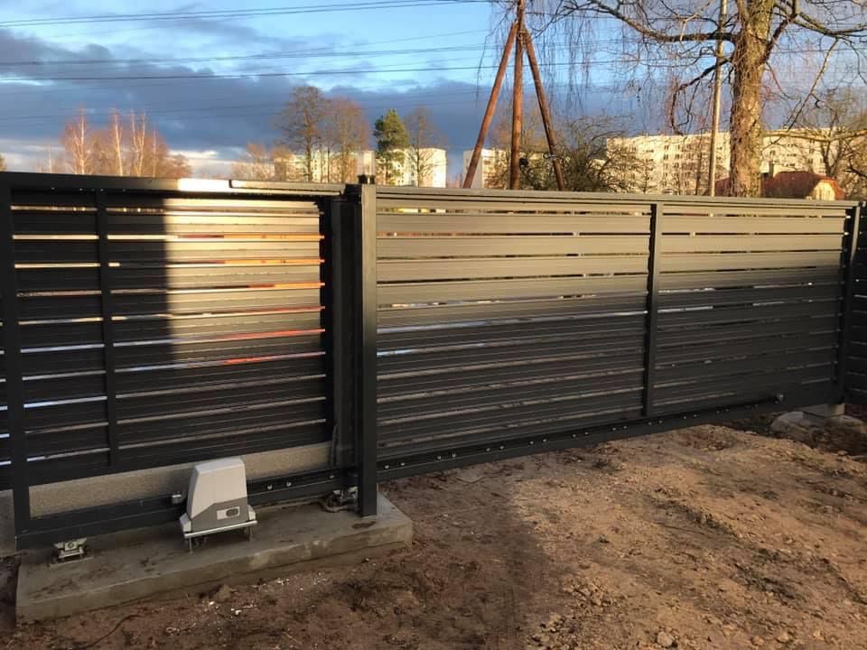 Aluzink zogu uzstadisana Riga Latvija 1 10 - Aluzinc, metāla logi, metāla sētas, metāla vārti, bīdāmie vārti Rīgā Aluzink zogu uzstadisana Riga Latvija 1 10 - Aluzinc, metāla logi, metāla sētas, metāla vārti, bīdāmie vārti Rīgā