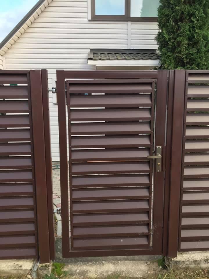 Aluzink zogu uzstadisana Riga Latvija 1 18 - Aluzinc, metāla logi, metāla sētas, metāla vārti, bīdāmie vārti Rīgā Aluzink zogu uzstadisana Riga Latvija 1 18 - Aluzinc, metāla logi, metāla sētas, metāla vārti, bīdāmie vārti Rīgā