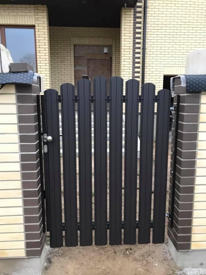 Aluzink zogu uzstadisana Riga Latvija 1 22 - Aluzinc, metāla logi, metāla sētas, metāla vārti, bīdāmie vārti Rīgā Aluzink zogu uzstadisana Riga Latvija 1 22 - Aluzinc, metāla logi, metāla sētas, metāla vārti, bīdāmie vārti Rīgā