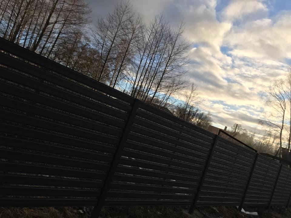 Aluzink zogu uzstadisana Riga Latvija 1 4 - Aluzinc, metāla logi, metāla sētas, metāla vārti, bīdāmie vārti Rīgā Aluzink zogu uzstadisana Riga Latvija 1 4 - Aluzinc, metāla logi, metāla sētas, metāla vārti, bīdāmie vārti Rīgā