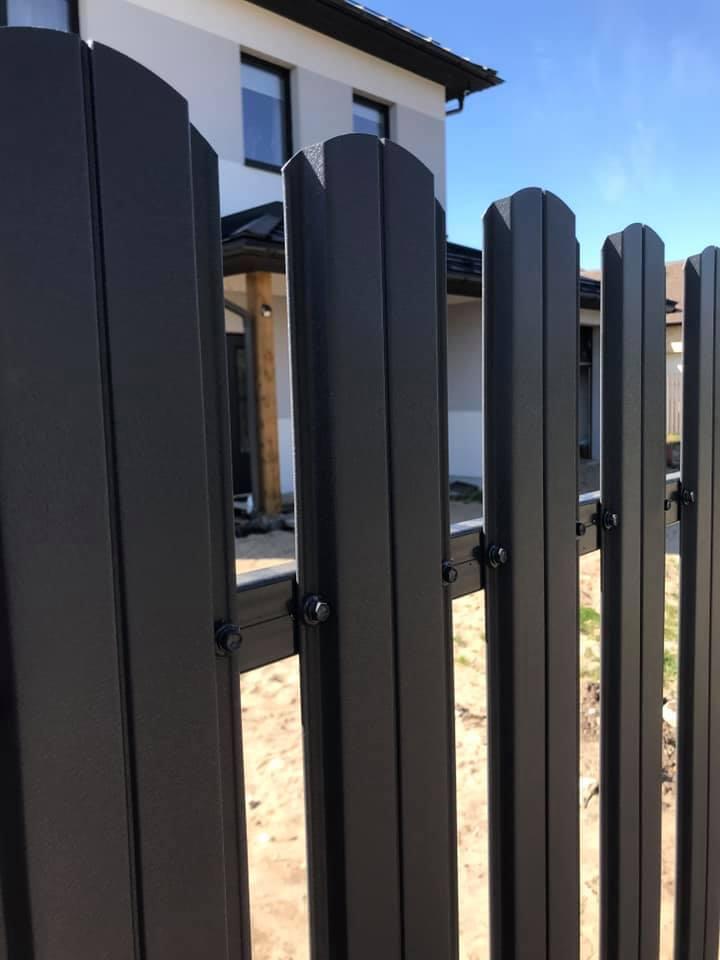 Aluzink zogu uzstadisana Riga Latvija 1 51 - Aluzinc, metāla logi, metāla sētas, metāla vārti, bīdāmie vārti Rīgā Aluzink zogu uzstadisana Riga Latvija 1 51 - Aluzinc, metāla logi, metāla sētas, metāla vārti, bīdāmie vārti Rīgā