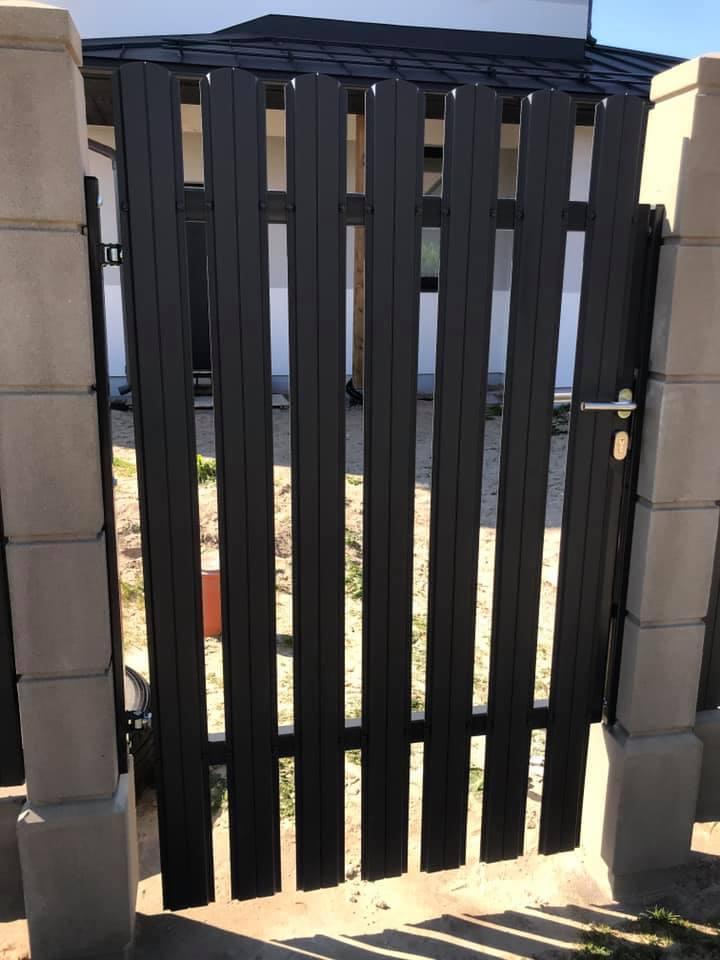 Aluzink zogu uzstadisana Riga Latvija 1 53 - Aluzinc, metāla logi, metāla sētas, metāla vārti, bīdāmie vārti Rīgā Aluzink zogu uzstadisana Riga Latvija 1 53 - Aluzinc, metāla logi, metāla sētas, metāla vārti, bīdāmie vārti Rīgā