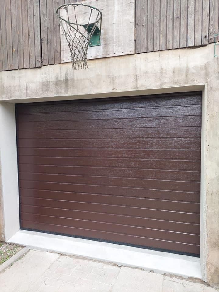 Garazu varti Uzstadisana Riga Latvija 1 5 - Aluzinc, metāla logi, metāla sētas, metāla vārti, bīdāmie vārti Rīgā Garazu varti Uzstadisana Riga Latvija 1 5 - Aluzinc, metāla logi, metāla sētas, metāla vārti, bīdāmie vārti Rīgā