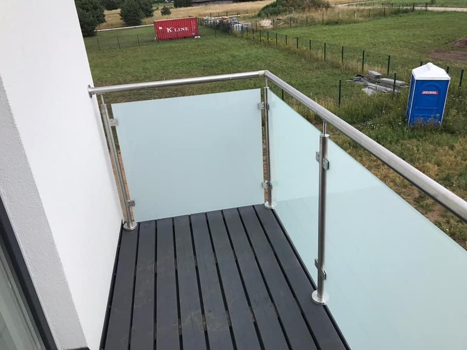 Margas no nerusejosa terauda uzstadisana Riga Latvija 1 17 - Aluzinc, metāla logi, metāla sētas, metāla vārti, bīdāmie vārti Rīgā Margas no nerusejosa terauda uzstadisana Riga Latvija 1 17 - Aluzinc, metāla logi, metāla sētas, metāla vārti, bīdāmie vārti Rīgā