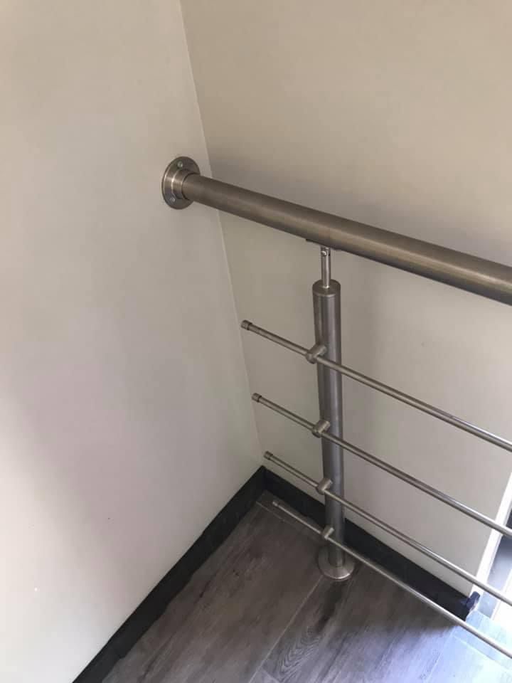 Margas no nerusejosa terauda uzstadisana Riga Latvija 1 3 - Aluzinc, metāla logi, metāla sētas, metāla vārti, bīdāmie vārti Rīgā Margas no nerusejosa terauda uzstadisana Riga Latvija 1 3 - Aluzinc, metāla logi, metāla sētas, metāla vārti, bīdāmie vārti Rīgā