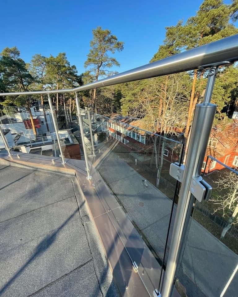 Margas no nerusejosa terauda uzstadisana Riga Latvija 1 32 - Aluzinc, metāla logi, metāla sētas, metāla vārti, bīdāmie vārti Rīgā Margas no nerusejosa terauda uzstadisana Riga Latvija 1 32 - Aluzinc, metāla logi, metāla sētas, metāla vārti, bīdāmie vārti Rīgā