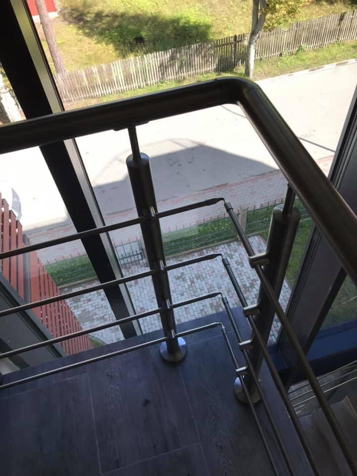 Margas no nerusejosa terauda uzstadisana Riga Latvija 1 4 - Aluzinc, metāla logi, metāla sētas, metāla vārti, bīdāmie vārti Rīgā Margas no nerusejosa terauda uzstadisana Riga Latvija 1 4 - Aluzinc, metāla logi, metāla sētas, metāla vārti, bīdāmie vārti Rīgā