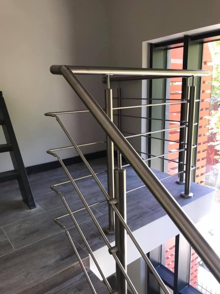 Margas no nerusejosa terauda uzstadisana Riga Latvija 1 7 - Aluzinc, metāla logi, metāla sētas, metāla vārti, bīdāmie vārti Rīgā Margas no nerusejosa terauda uzstadisana Riga Latvija 1 7 - Aluzinc, metāla logi, metāla sētas, metāla vārti, bīdāmie vārti Rīgā