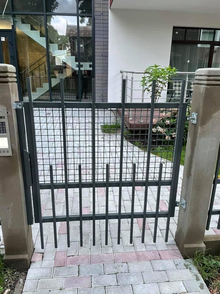 Metala zogu uzstadisana Riga Latvija 1 20 - Aluzinc, metāla logi, metāla sētas, metāla vārti, bīdāmie vārti Rīgā Metala zogu uzstadisana Riga Latvija 1 20 - Aluzinc, metāla logi, metāla sētas, metāla vārti, bīdāmie vārti Rīgā