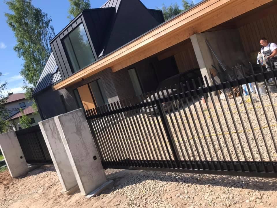 Metala zogu uzstadisana Riga Latvija 1 4 - Aluzinc, metāla logi, metāla sētas, metāla vārti, bīdāmie vārti Rīgā Metala zogu uzstadisana Riga Latvija 1 4 - Aluzinc, metāla logi, metāla sētas, metāla vārti, bīdāmie vārti Rīgā