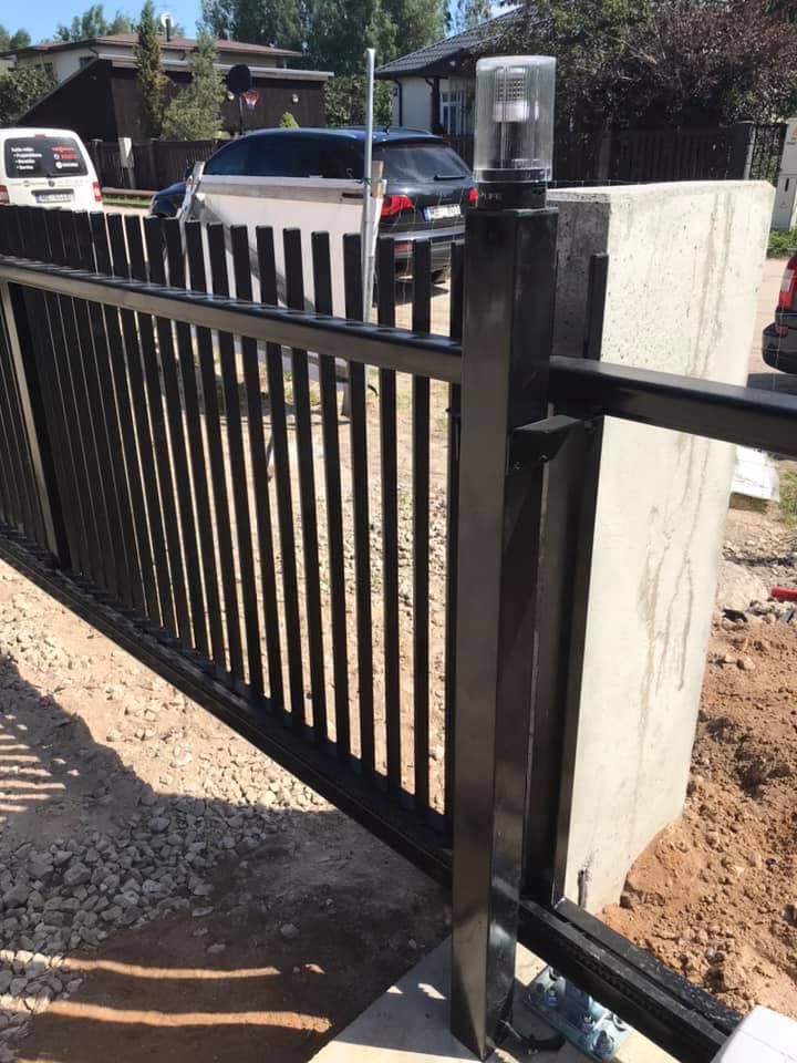 Metala zogu uzstadisana Riga Latvija 1 6 - Aluzinc, metāla logi, metāla sētas, metāla vārti, bīdāmie vārti Rīgā Metala zogu uzstadisana Riga Latvija 1 6 - Aluzinc, metāla logi, metāla sētas, metāla vārti, bīdāmie vārti Rīgā