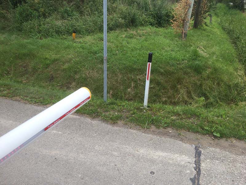 Automatiskas barjeras uzstadisana Riga Latvija 12 - Aluzinc, metāla logi, metāla sētas, metāla vārti, bīdāmie vārti Rīgā Automatiskas barjeras uzstadisana Riga Latvija 12 - Aluzinc, metāla logi, metāla sētas, metāla vārti, bīdāmie vārti Rīgā