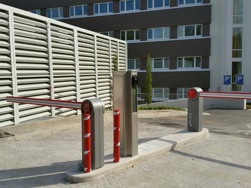 Automatiskas barjeras uzstadisana Riga Latvija 5 - Aluzinc, metāla logi, metāla sētas, metāla vārti, bīdāmie vārti Rīgā Automatiskas barjeras uzstadisana Riga Latvija 5 - Aluzinc, metāla logi, metāla sētas, metāla vārti, bīdāmie vārti Rīgā