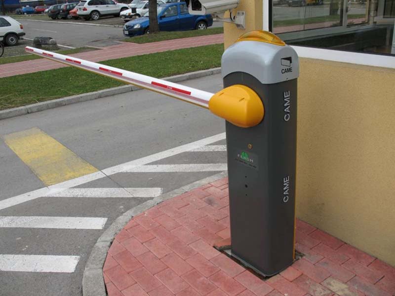 Automatiskas barjeras uzstadisana Riga Latvija 7 - Aluzinc, metāla logi, metāla sētas, metāla vārti, bīdāmie vārti Rīgā Automatiskas barjeras uzstadisana Riga Latvija 7 - Aluzinc, metāla logi, metāla sētas, metāla vārti, bīdāmie vārti Rīgā