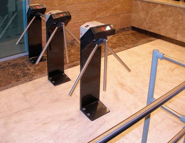 Domofoni un piekluves kontroles sistemas 6 - Aluzinc, metāla logi, metāla sētas, metāla vārti, bīdāmie vārti Rīgā Domofoni un piekluves kontroles sistemas 6 - Aluzinc, metāla logi, metāla sētas, metāla vārti, bīdāmie vārti Rīgā